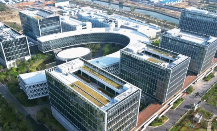 曝光机光源系统技术演进及其对成像精度的影响分析
